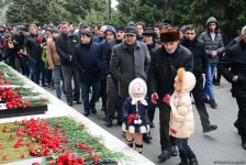 Общественность Азербайджана чтит светлую память жертв трагедии 20 января (ФОТО)