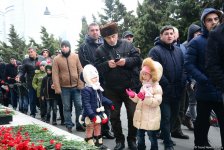 Общественность Азербайджана чтит светлую память жертв трагедии 20 января (ФОТО)
