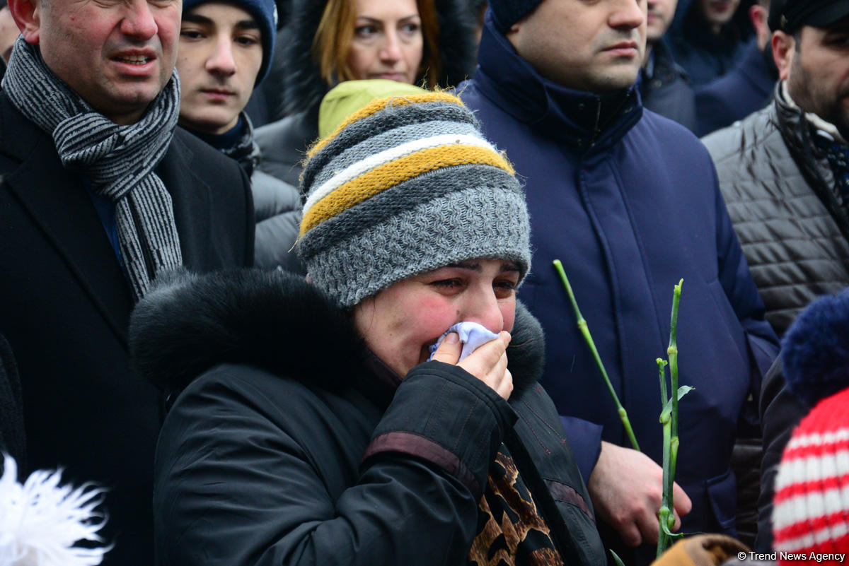 Общественность Азербайджана чтит светлую память жертв трагедии 20 января (ФОТО)
