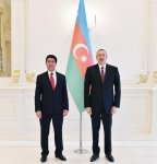 Президент Ильхам Алиев принял верительные грамоты послов Эквадора и Чили (ФОТО)