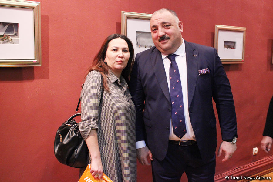 Выставка Бахрама Багирзаде ART IN BOXES вызвала ажиотаж – нескончаемый поток посетителей (ФОТО)