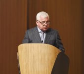 Президент Ильхам Алиев принял участие в конференции в рамках Госпрограммы социально-экономического развития регионов Азербайджана (ФОТО)