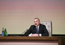Президент Ильхам Алиев принял участие в конференции в рамках Госпрограммы социально-экономического развития регионов Азербайджана (ФОТО)