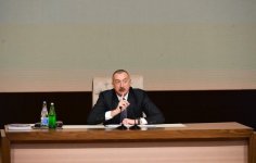 Президент Ильхам Алиев принял участие в конференции в рамках Госпрограммы социально-экономического развития регионов Азербайджана (ФОТО)