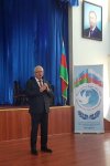 Учащиеся из 17 школ Баку ответили на вопросы по русскому языку и литературе (ФОТО)