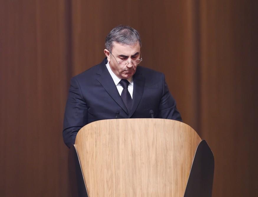 Президент Ильхам Алиев принял участие в конференции в рамках Госпрограммы социально-экономического развития регионов Азербайджана (ФОТО)