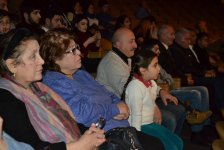 Обладатель красивого баритона Эльхан Ахадзаде…Жизнь во имя искусства (ФОТО)