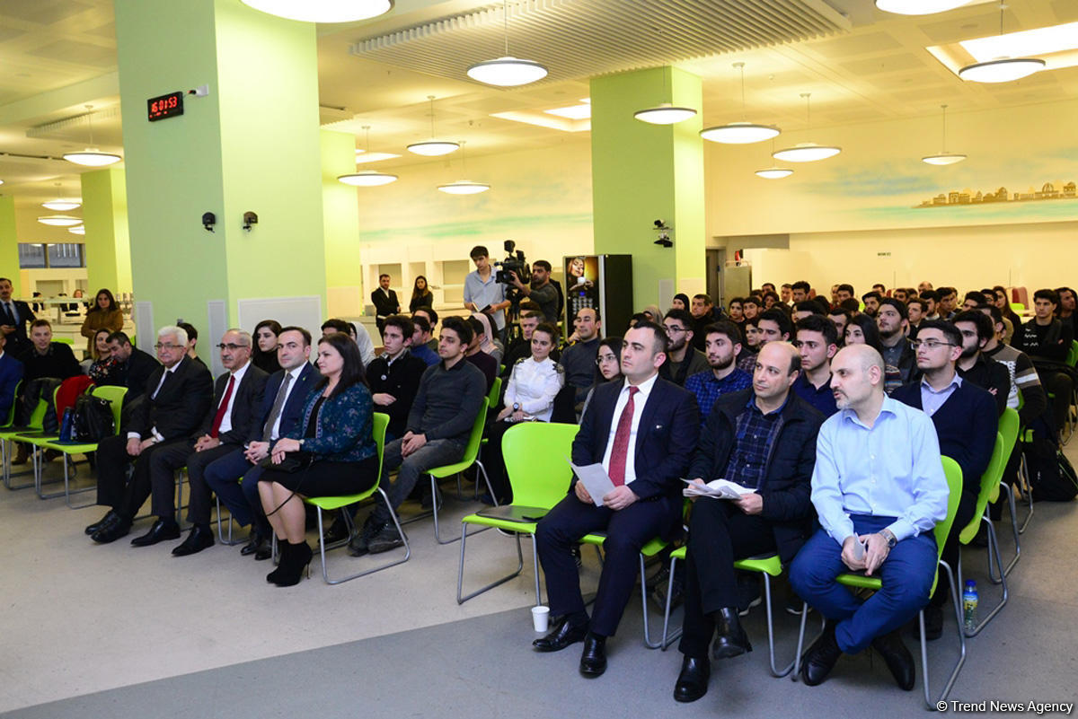 BP improving IT skills of residents of Baku settlements (PHOTO)
