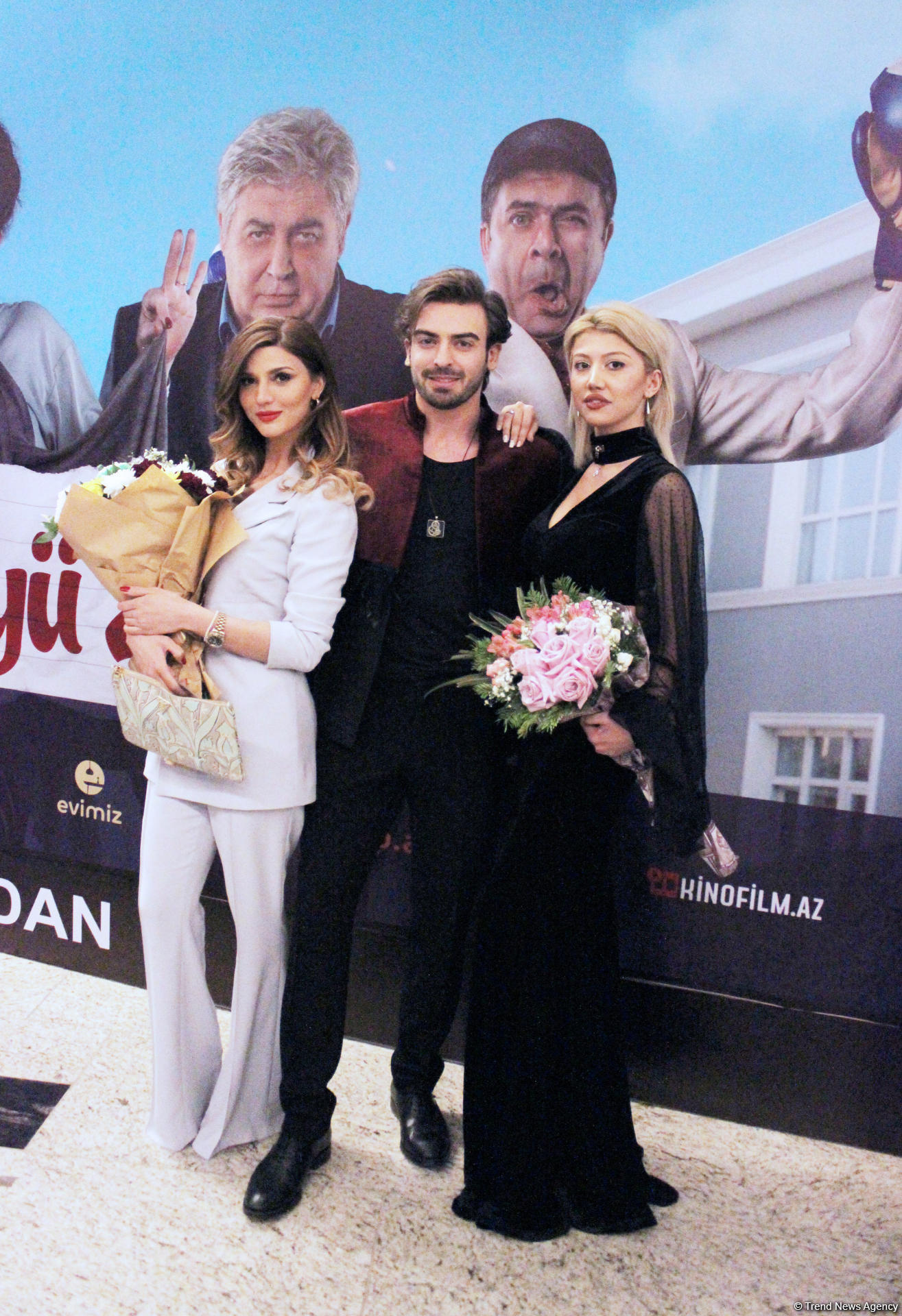 В Баку прошел гала-вечер фильма "Bəxt üzüyü 2", или Герои 27 лет спустя (ФОТО)