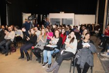 Британская красавица-блондинка Goldierocks: "Ночной Баку наполнится особой энергетикой" (ФОТО)