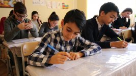 Проверены знания учащихся 18 школ Баку (ФОТО)