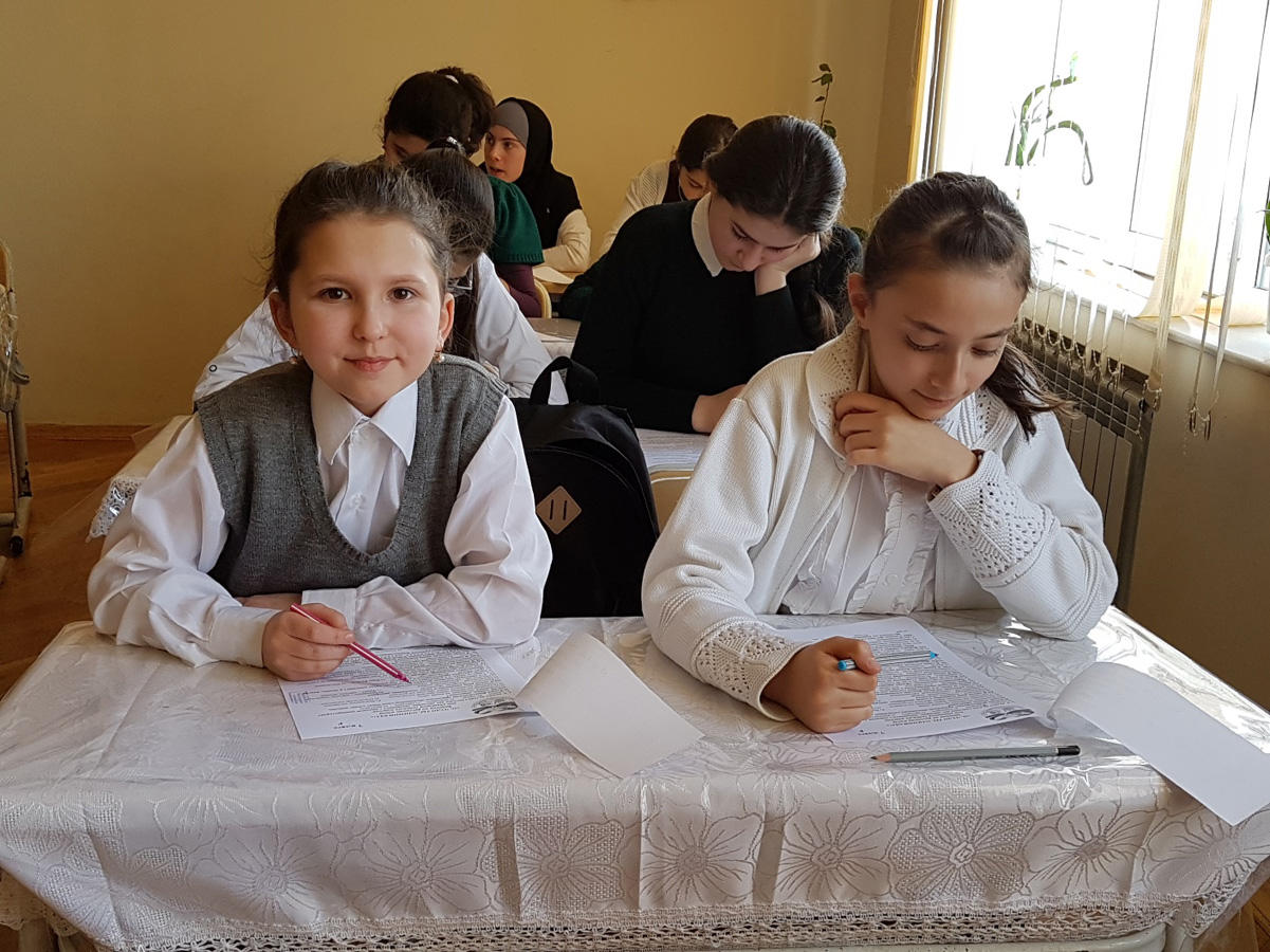 Проверены знания учащихся 18 школ Баку (ФОТО)