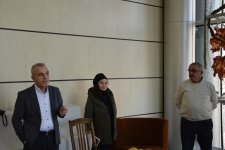 Бенефис Нубар Новрузовой в спектакле "Мать" (ФОТО)