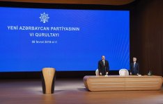 Президент Ильхам Алиев принял участие в VI съезде партии "Ени Азербайджан" (ФОТО)