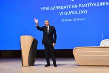 Президент Ильхам Алиев принял участие в VI съезде партии "Ени Азербайджан" (ФОТО)