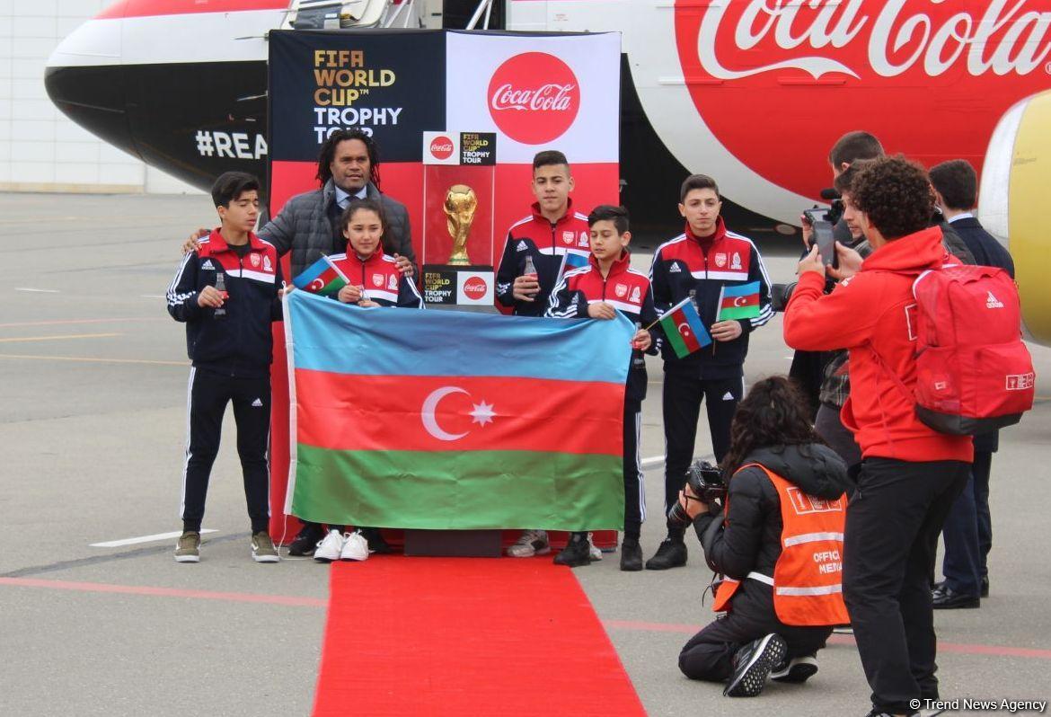 FIFA World Cup Trophy brought to Baku for the first time (PHOTO)