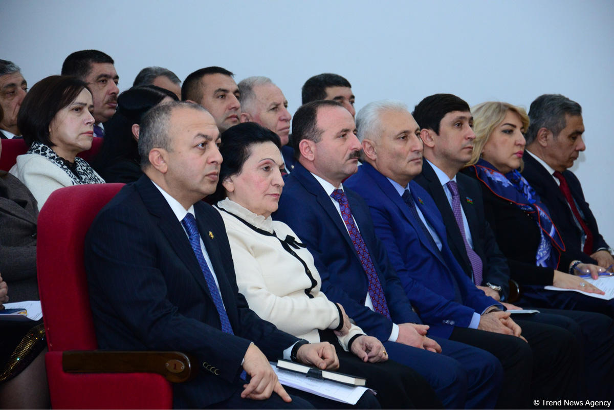 Official: People, by supporting Ilham Aliyev to vote for Azerbaijan's development in next 7 years (PHOTO)