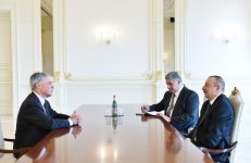 Президент Ильхам Алиев принял генерального исполнительного директора Формулы-1 (ФОТО)