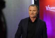 Известному кикбоксеру Эдуарду Мамедову пришлось разнимать азербайджанских ведущих (ФОТО/ВИДЕО)