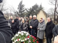 Азербайджанские актеры посетили могилу Зарнигяр Агакишиевой в Губе (ФОТО)