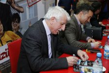 Творческий коллектив "Bəxt üzüyü 2" вызвал большой интерес поклонников (ФОТО)