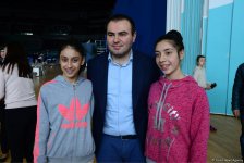 Юные азербайджанские гимнасты встретились с Шахрияром Мамедъяровым (ФОТО)