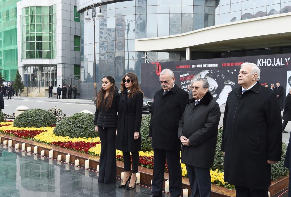 President Aliyev and his spouse pay tribute to Khojaly genocide victims (PHOTO)