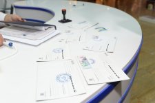 В Баку прошла интересная акция "Напиши письмо любимой", посвященная 8 марта (ФОТО)