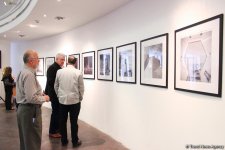 В Баку открылась выставка фотографа из Норвегии "On-Line in Oslo" (ФОТО)