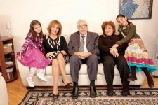 Анар-80: Я всегда ощущал себя человеком миссии... (ФОТО)