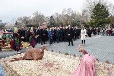 Президент Азербайджана Ильхам Алиев и Первая леди Мехрибан Алиева приняли участие во всенародных празднествах по случаю Новруза (ФОТО)