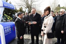 Президент Азербайджана Ильхам Алиев и Первая леди Мехрибан Алиева приняли участие во всенародных празднествах по случаю Новруза (ФОТО)