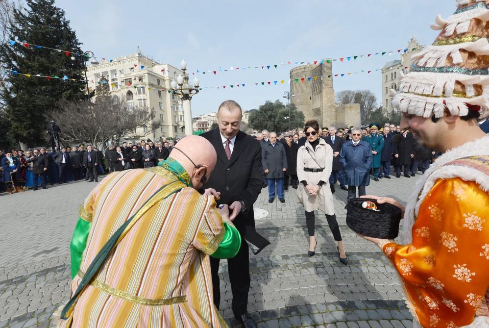 Президент Азербайджана Ильхам Алиев и Первая леди Мехрибан Алиева приняли участие во всенародных празднествах по случаю Новруза (ФОТО)