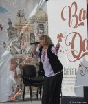 Массовые гуляния в Ичери шехер – песни и танцы народов мира, вкусные блюда, сувениры (ФОТО)