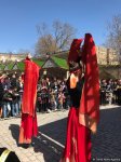 Массовые гуляния в Ичери шехер – песни и танцы народов мира, вкусные блюда, сувениры (ФОТО)