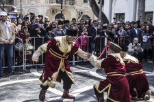 На Площади фонтанов в Баку продолжаются праздничные гулянья (ФОТО)