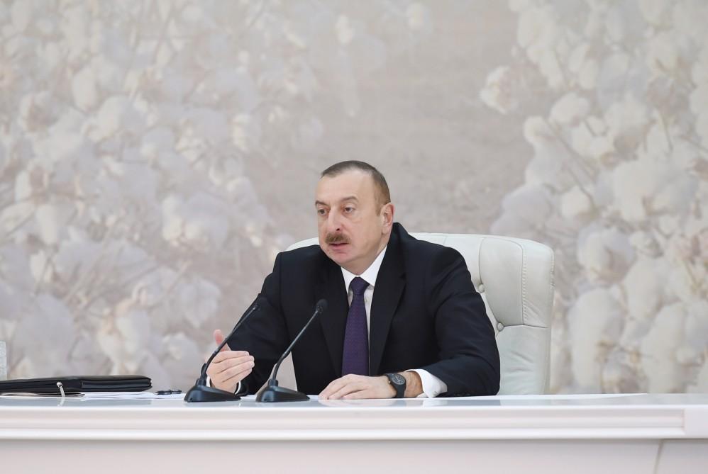 Под председательством Президента Ильхама Алиева в Барде прошло республиканское совещание по развитию хлопководства (ФОТО)