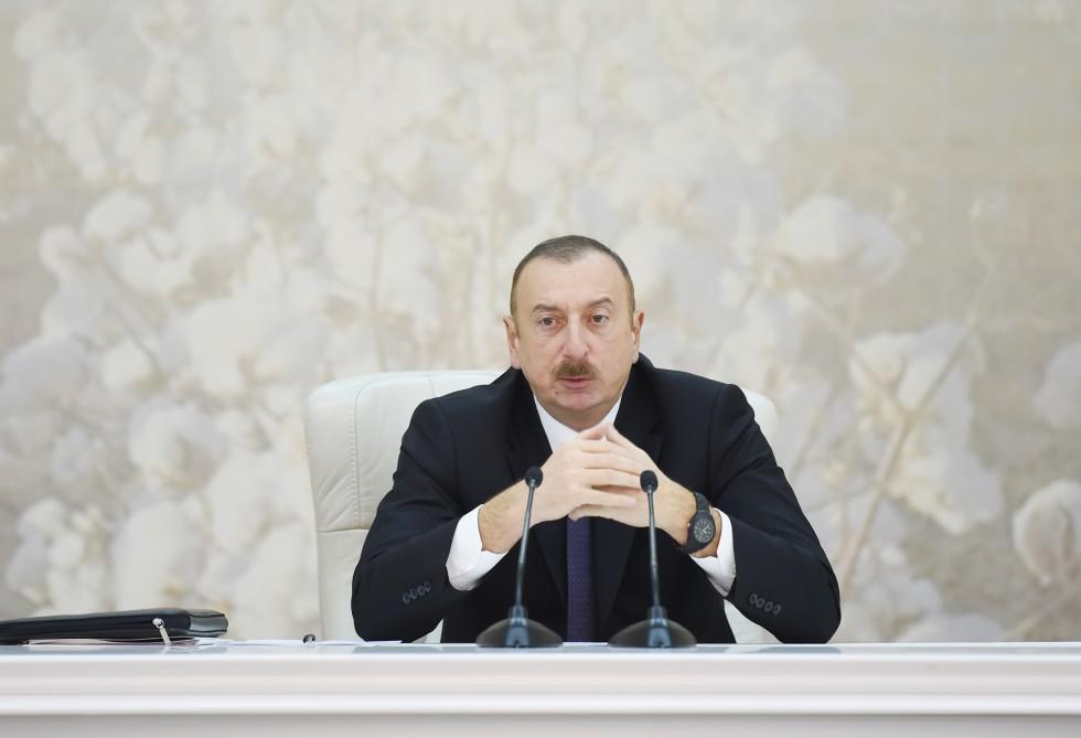 Под председательством Президента Ильхама Алиева в Барде прошло республиканское совещание по развитию хлопководства (ФОТО)