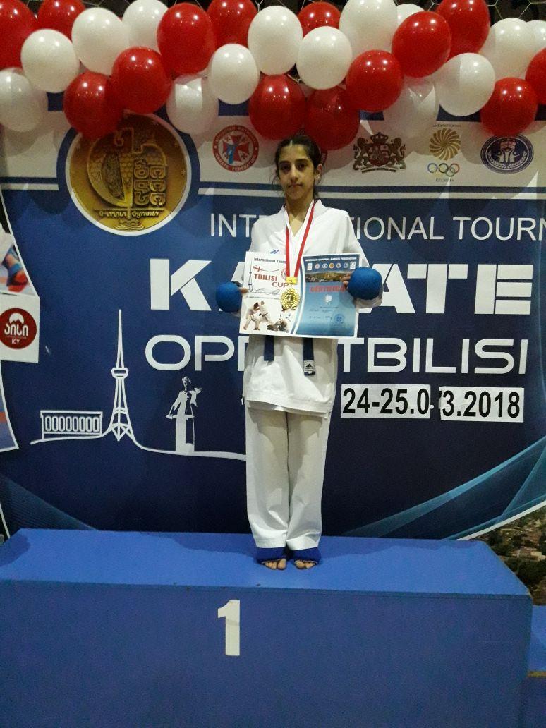 12-летняя азербайджанская каратэистка стала чемпионкой, победив представительницу Армении  (ВИДЕО, ФОТО)