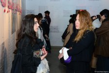 Женский протест в YAY GALLERY: Знай, что всё, что существует – не существует  (ФОТО)