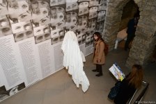 Женский протест в YAY GALLERY: Знай, что всё, что существует – не существует  (ФОТО)