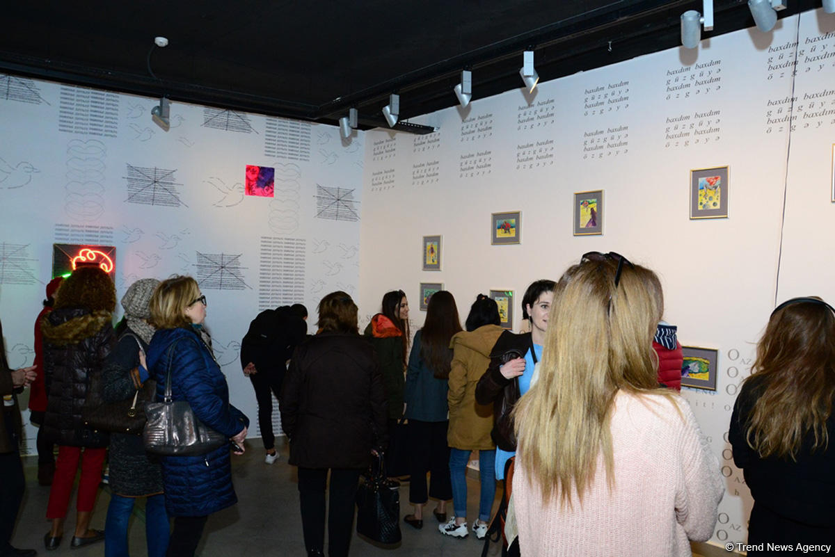 Женский протест в YAY GALLERY: Знай, что всё, что существует – не существует  (ФОТО)