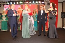Представители Азербайджана удостоены премии "Человек года" в Стамбуле – красочное дефиле (ФОТО)