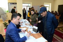 Voting in presidential election starts in Azerbaijan (PHOTO)