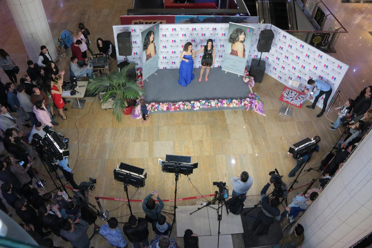 В Баку отметили World Day of Culture: Почитание света и встреча со звездой (ФОТО)