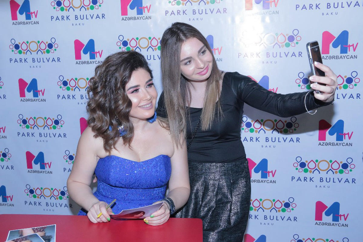 В Баку отметили World Day of Culture: Почитание света и встреча со звездой (ФОТО)