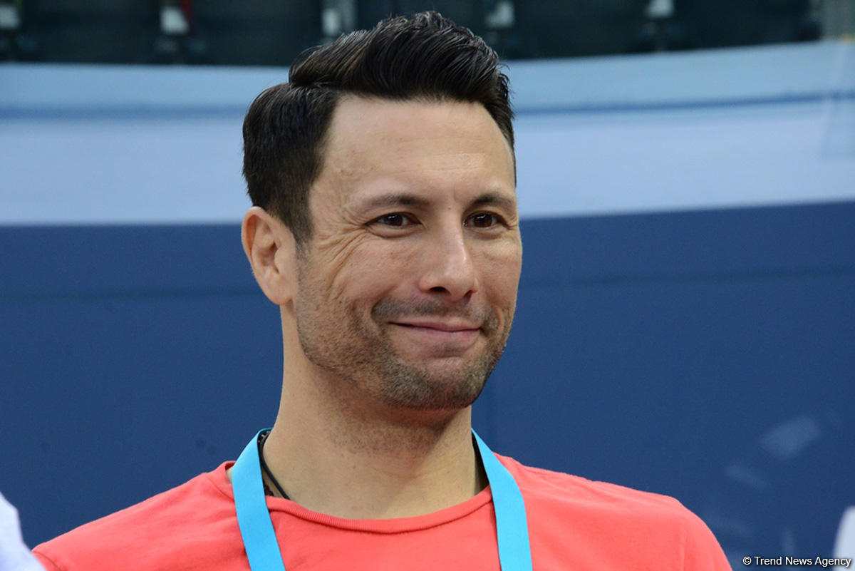 Ex-NBA mascots in awe of Baku, bring gymnastics mascot to life (PHOTO)