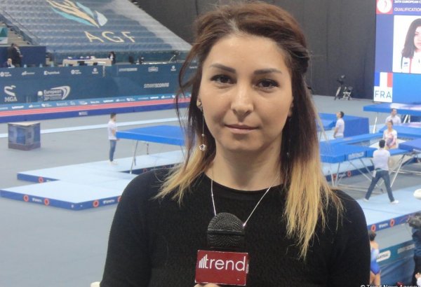 Болеем за команду Азербайджана – зрительница Чемпионата Европы в Баку