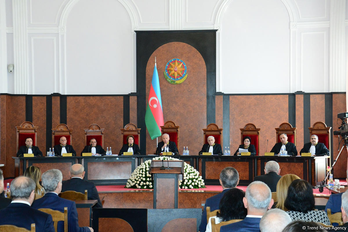 Проходит заседание Конституционного суда в связи с результатами президентских выборов в Азербайджане (ФОТО)