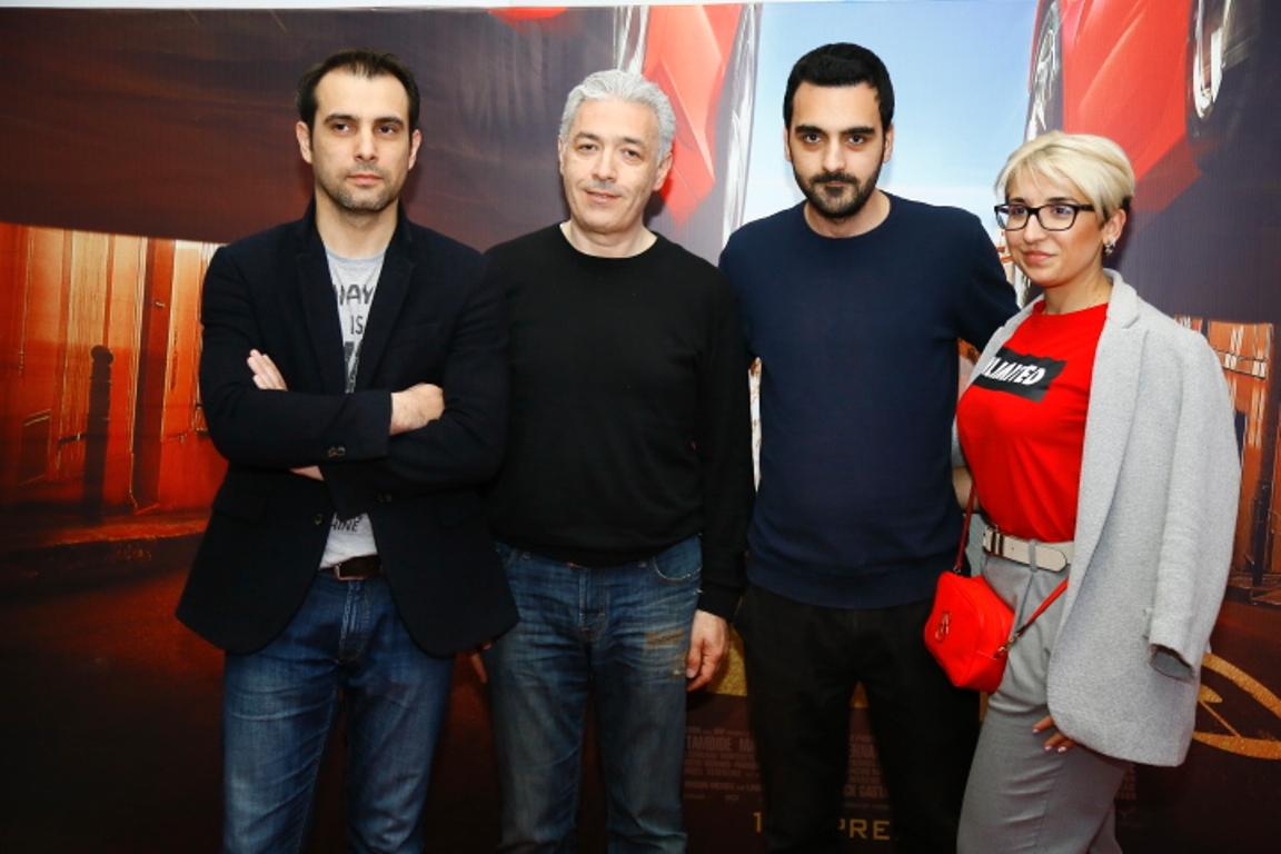 Люк Бессон "прокатил" бакинцев на такси (ФОТО)